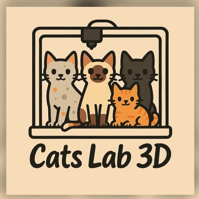 Logo da Cats Lab 3D com quatro gatinhos em uma impressora 3D